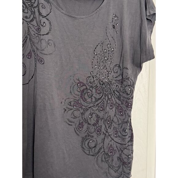 Apt 9 Gray Scoopneck Short Sleeve Tee With Peacock Rhinestone Design, Large - Picture 2 of 6